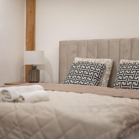 Deluxe And Cozy City Center Suite For 8Ppl Boedapest Buitenkant foto